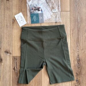 NWT Woolx | Miley Bike Shorts, Ribbed Merino Wool w/ Pockets, Green Meadow, Sz M